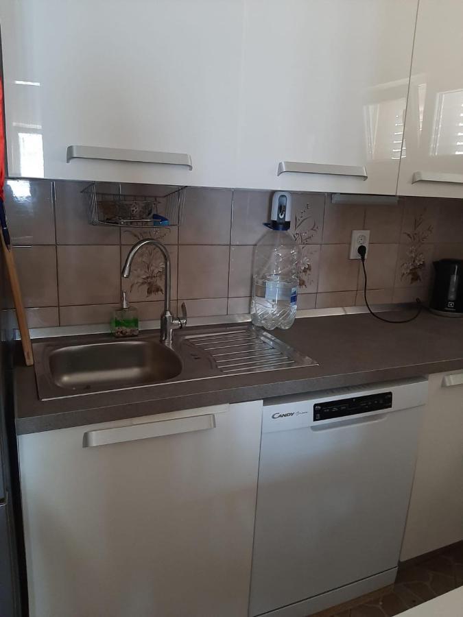 Kuca Za Odmor Coccoli Apartamento Karlobag Exterior foto