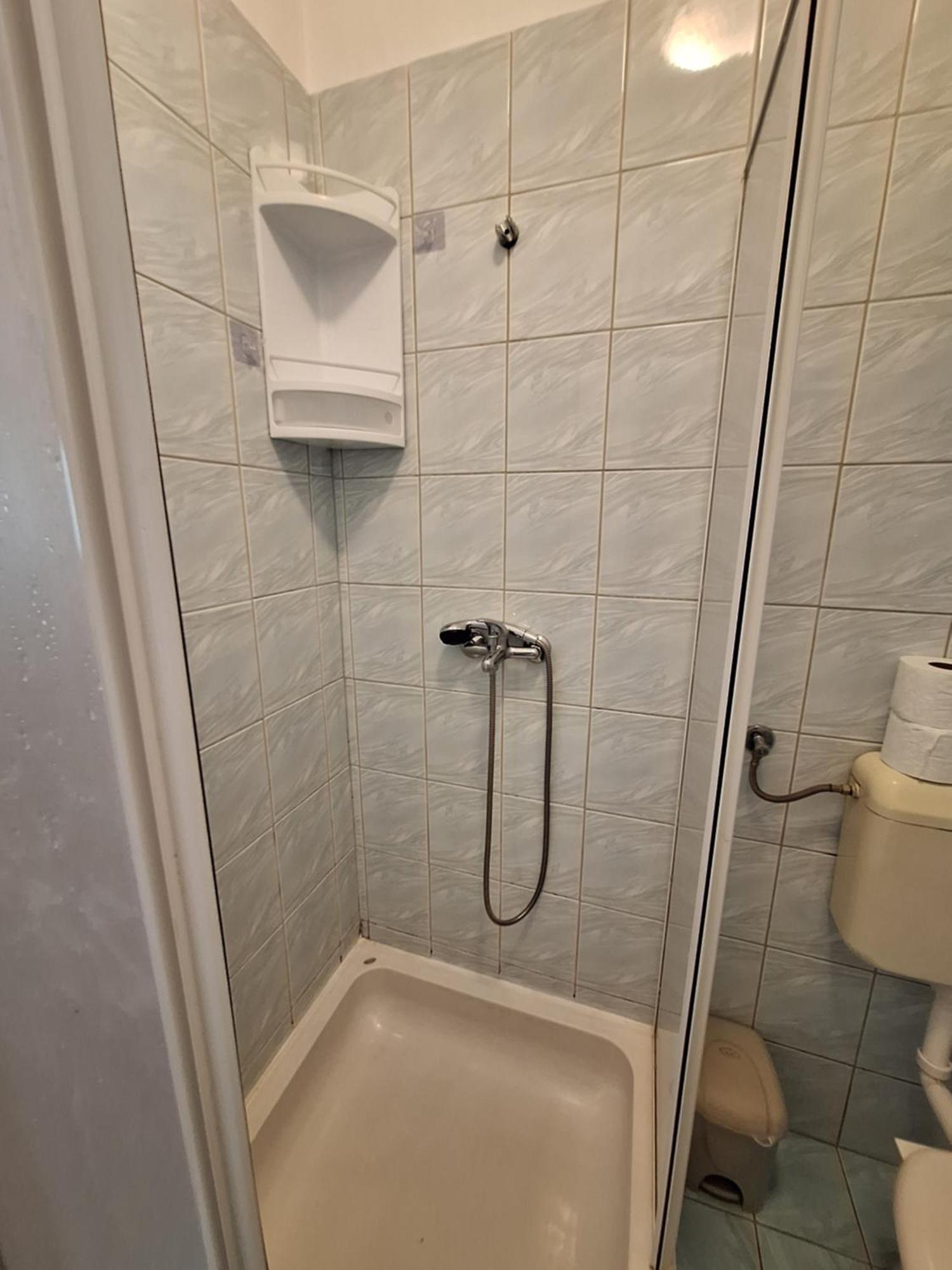 Kuca Za Odmor Coccoli Apartamento Karlobag Exterior foto