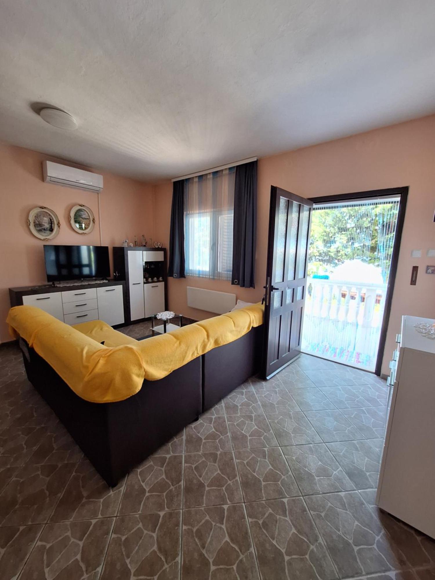 Kuca Za Odmor Coccoli Apartamento Karlobag Quarto foto