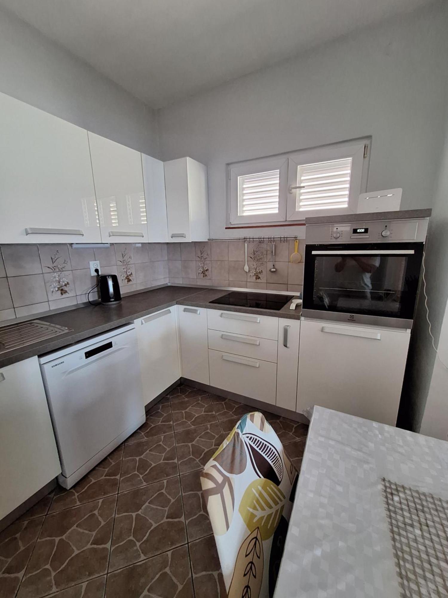 Kuca Za Odmor Coccoli Apartamento Karlobag Exterior foto