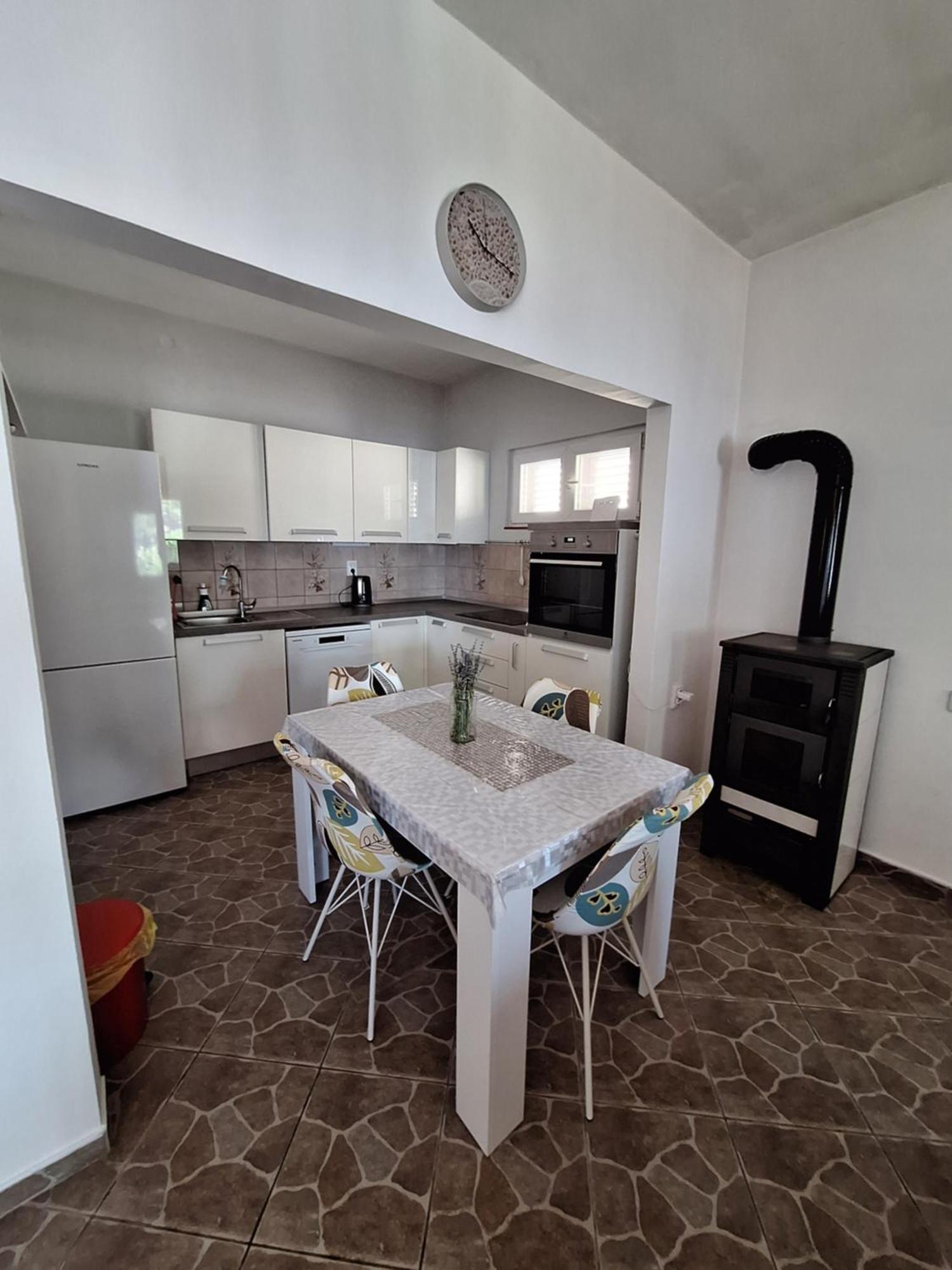 Kuca Za Odmor Coccoli Apartamento Karlobag Exterior foto