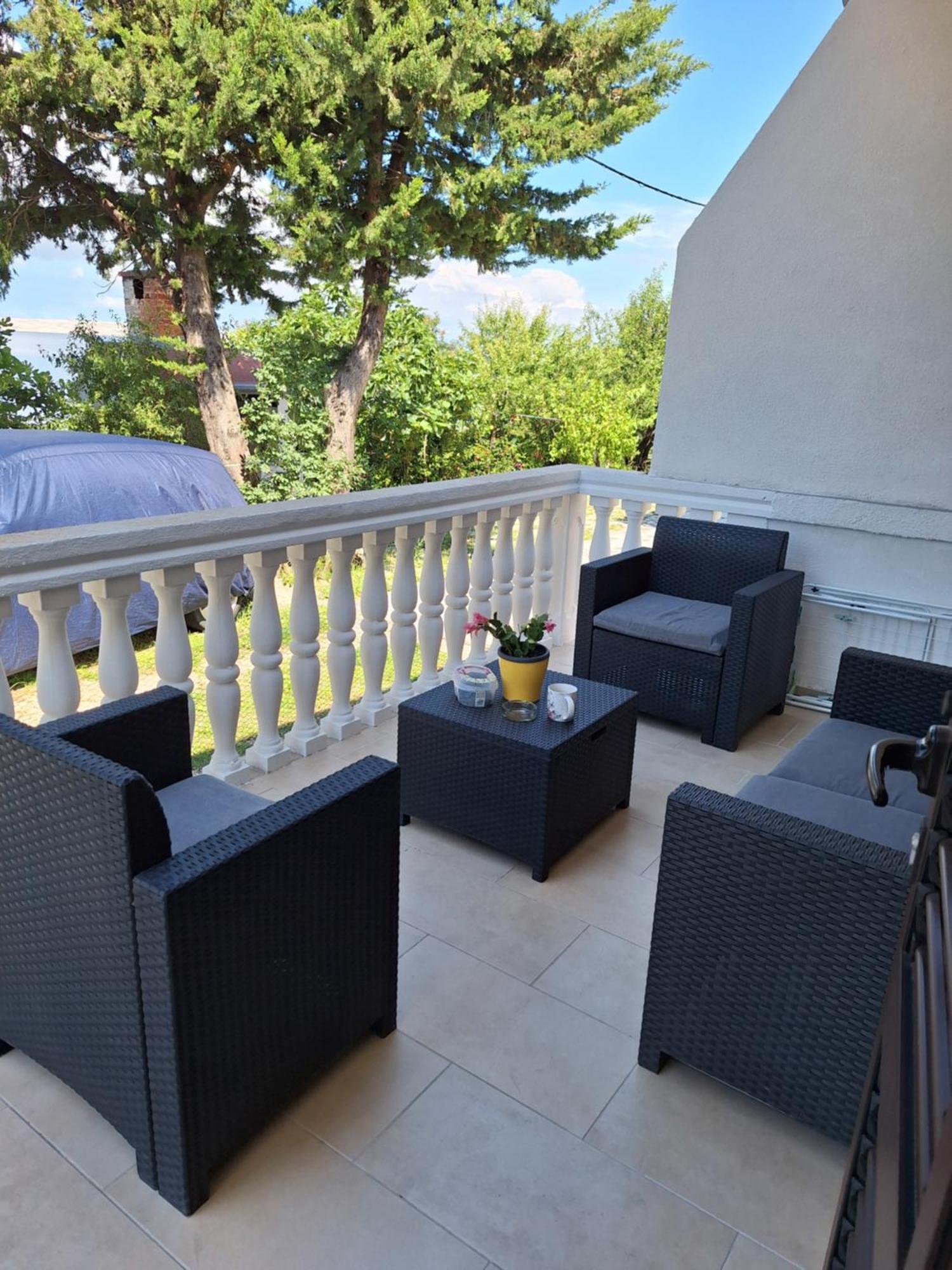 Kuca Za Odmor Coccoli Apartamento Karlobag Exterior foto